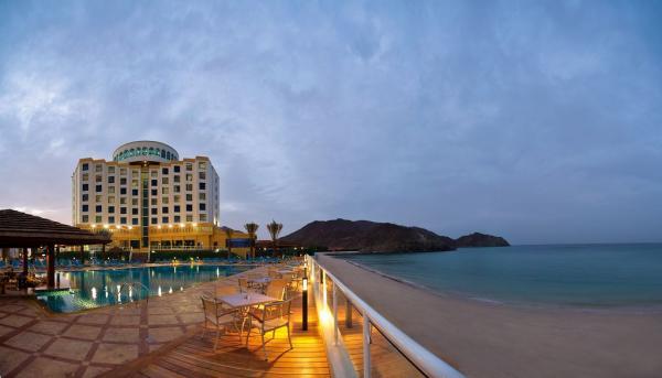 OCEANIC KHORFAKKAN RESORT & SPA 4* ,  (Fujairah),  (Khorfakkan)