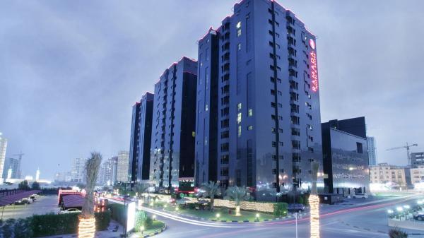 RAMADA HOTEL & SUITES AJMAN 4* ,  (Ajman) 