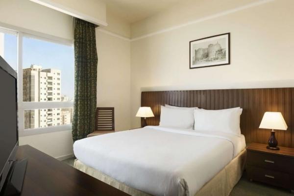 RAMADA BEACH HOTEL AJMAN 4* ,  (Ajman)