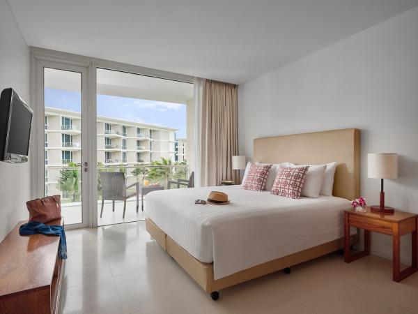 Splash Beach Resort   5*, ,   11.12 (11 )