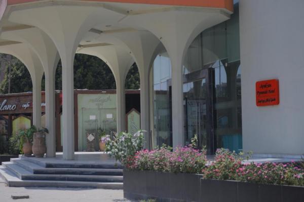 ���� �� �����-����������, 8 ���� 