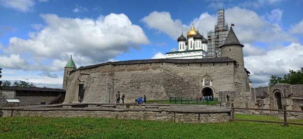 Талабские острова и великие монастыри Псковского озера